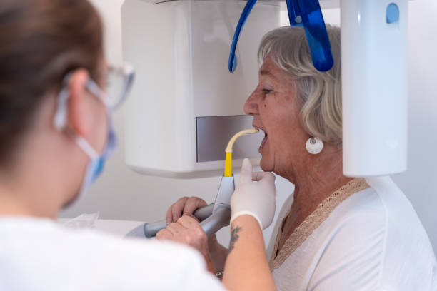 Best Mobile Emergency Dentist in Siesta Shores, TX