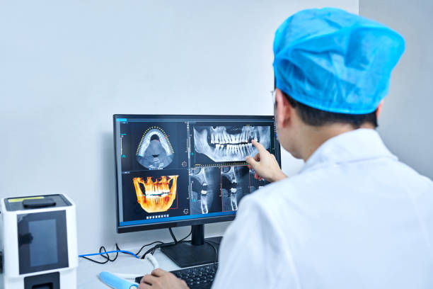 Best Broken or Cracked Tooth Emergency Dentist in Siesta Shores, TX